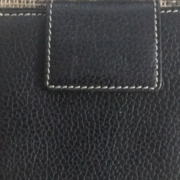 Kate Spade Wallet - Picture 2 of 3